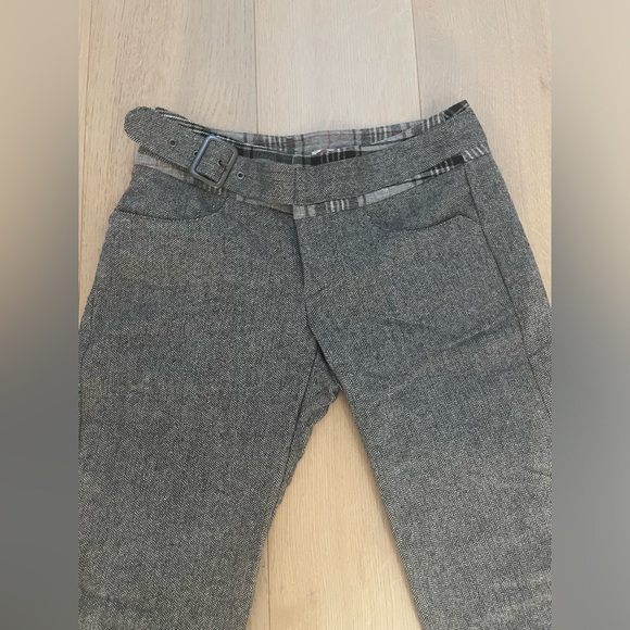 Adorable low waisted trousers with plaid detail - Picture 3 of 6